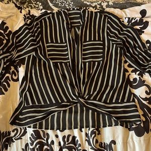 Black&white striped dress shirt, Size Large, iZ Byer